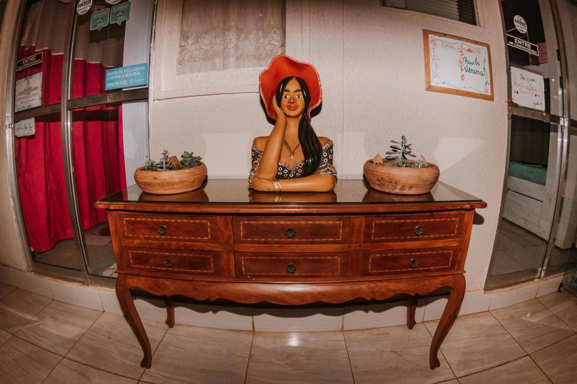 Doce Lar Hostel Noronha フェルナンド・デ・ノローニャ エクステリア 写真