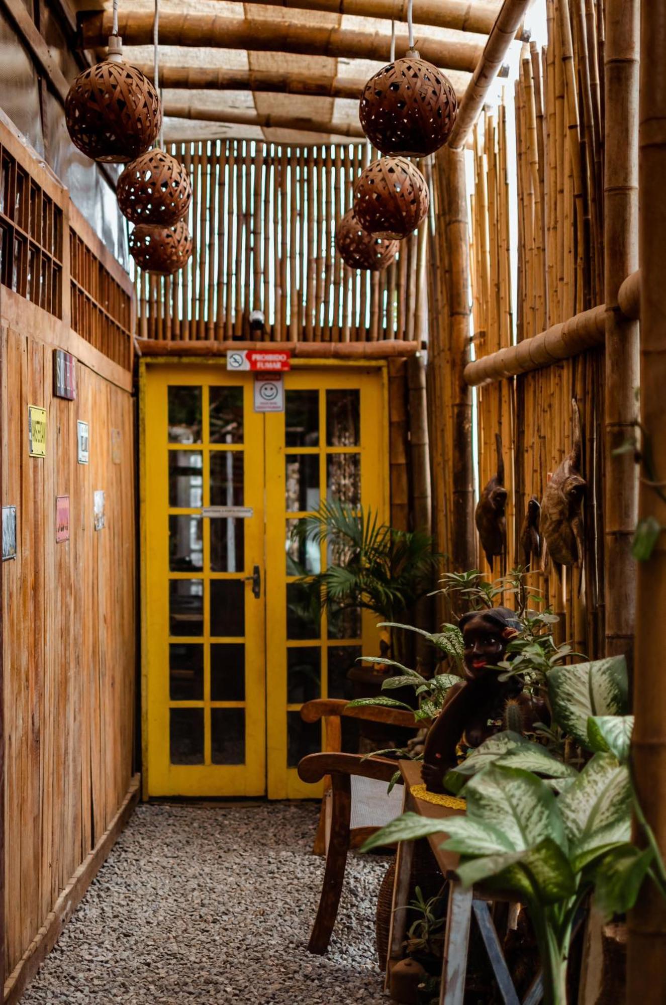 Doce Lar Hostel Noronha フェルナンド・デ・ノローニャ エクステリア 写真